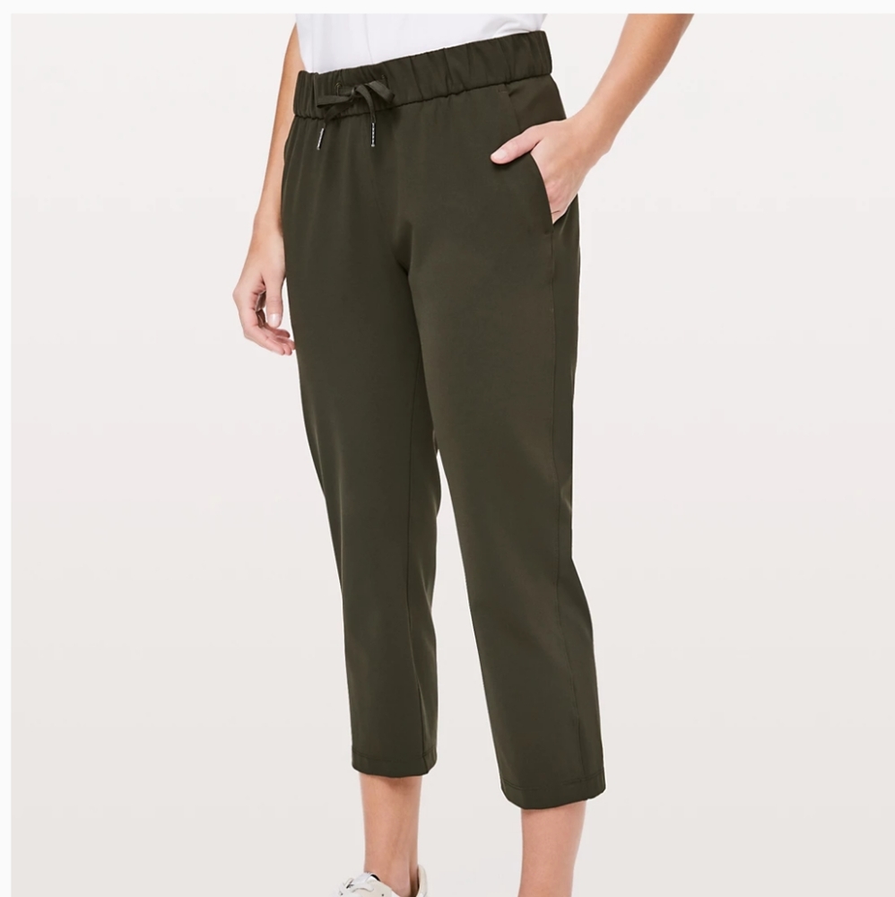 Lululemon On The Fly crop 23inch